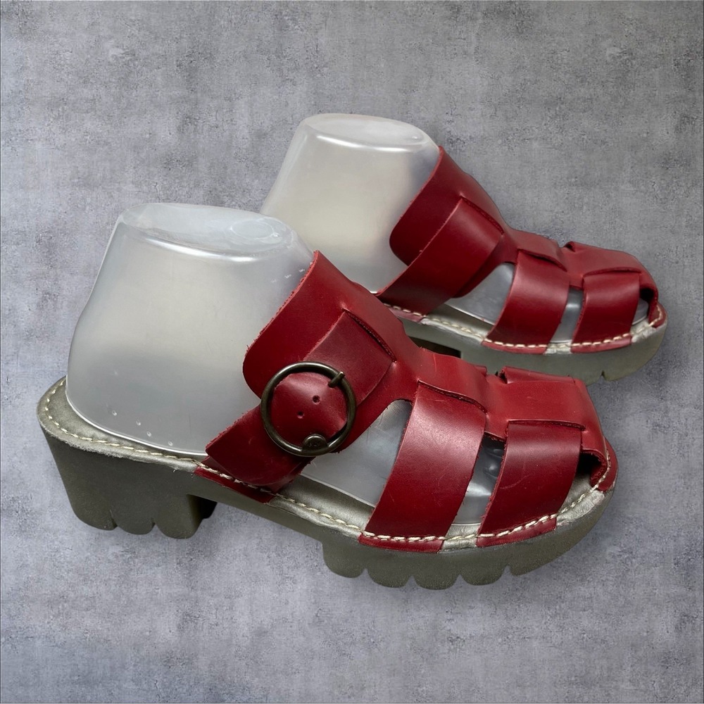 FLY LONDON ENVY521FLY Red Leather Mules Womens 38 US7.5-8  Caged Fisherman Shoe